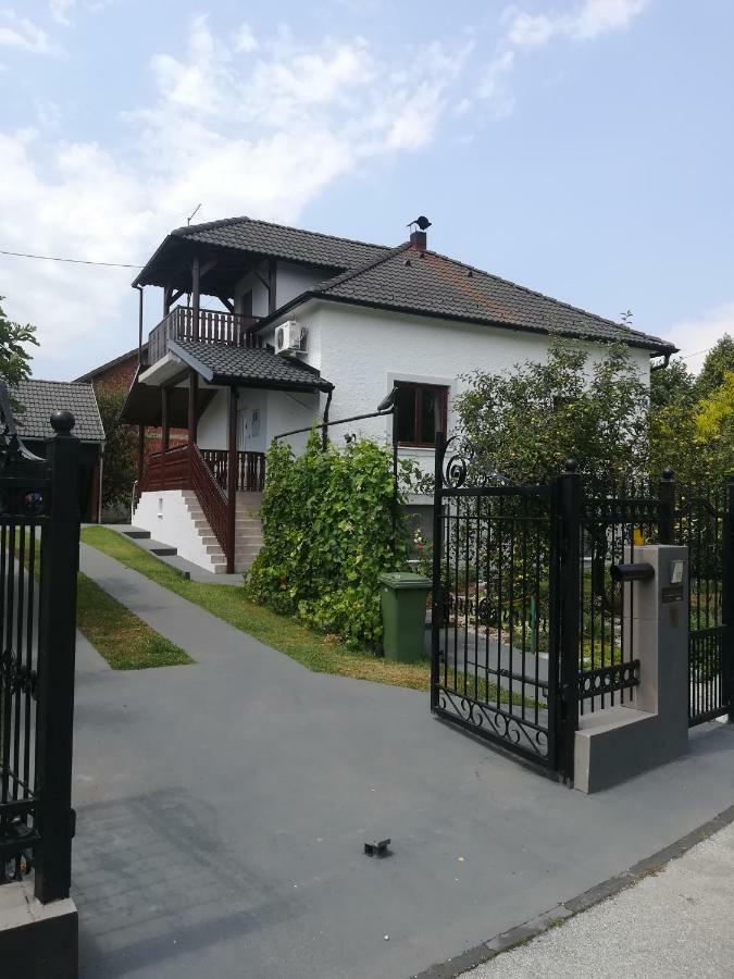 Holiday Home Baotic Velika Mlaka ภายนอก รูปภาพ